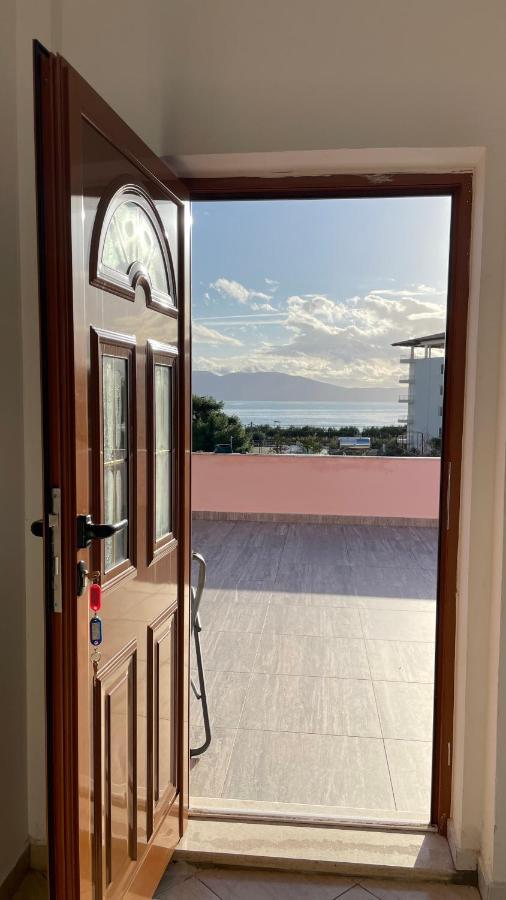 Vila Osmenaj Rent Room Or Apartment Vlorë Eksteriør bilde