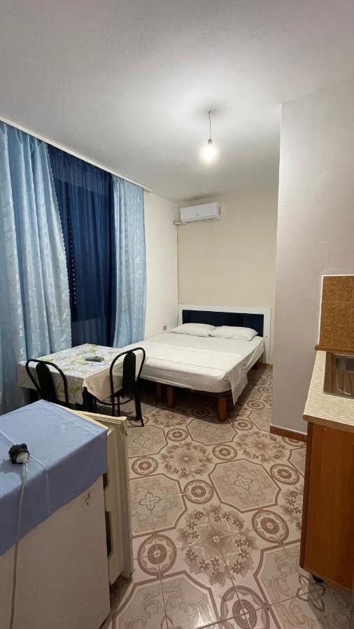 Vila Osmenaj Rent Room Or Apartment Vlorë Eksteriør bilde